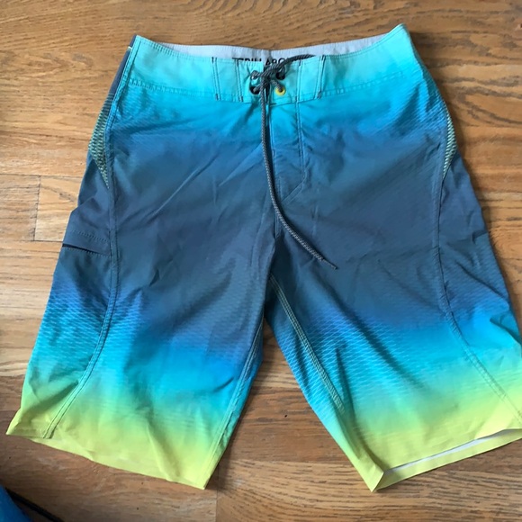 Billabong board shorts platinum X Fluid